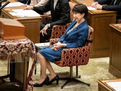 日相高市早苗支持率首次跌破50%政权根基摇晃