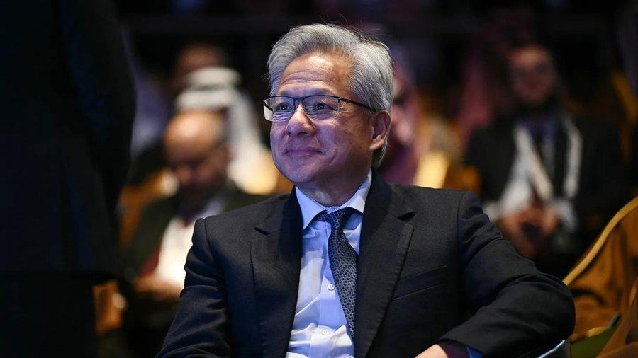 不忘30年前知遇之恩  黄仁勋赴东京会晤“恩人”