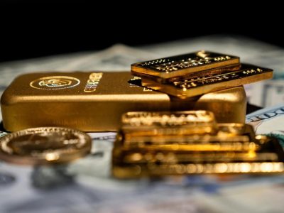 金价跌破4000美元关口后回稳 市场仍看淡短期走势