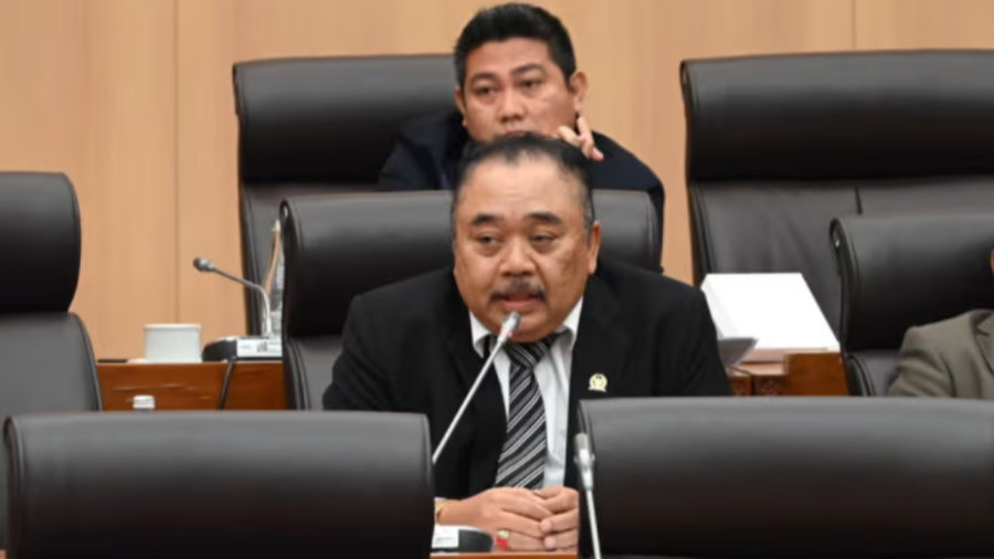 国会第十二委员会要求政府公开B50融资方案