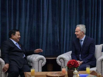普拉博沃会见英国前首相托尼·布莱尔 探讨全球战略发展