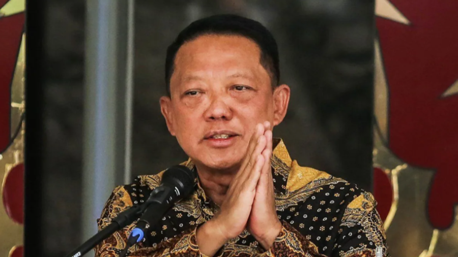 总统府收到总检察长就替换特别刑事检察长费布里·阿德里安西亚提案