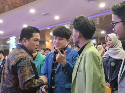 青年与体育部长鼓励学生关注全球挑战与重要议题