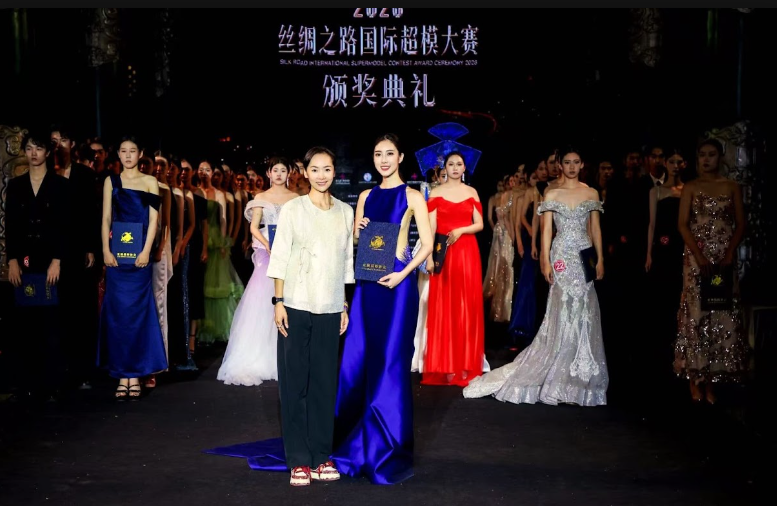印尼华裔模特沈娟琴积极参与丝绸之路国际时装周