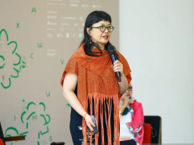 斯特拉副部长鼓励年轻一代在人工智能时代发挥创造力