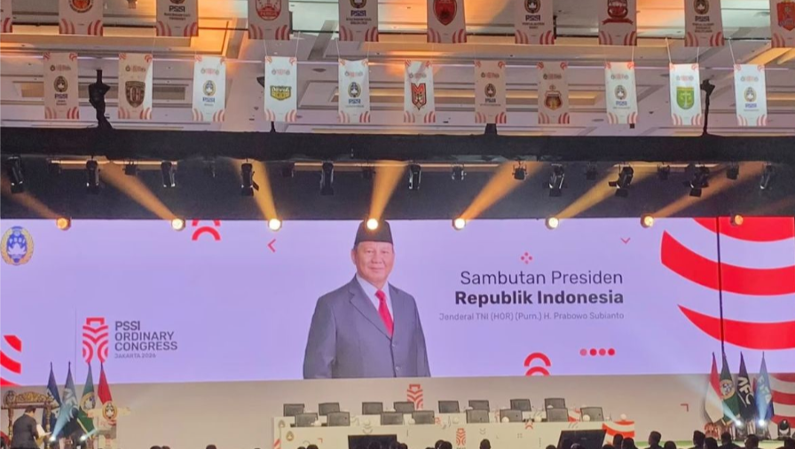 普拉博沃总统出席印尼足协年度代表大会称:国家队比赛时总能彰显团结精神