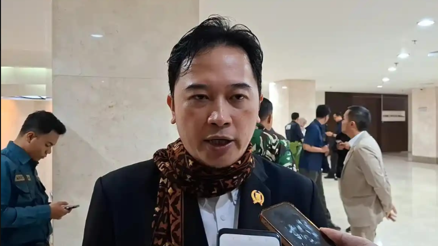 JakLingko司机鲁莽驾驶撞伤八旬老翁PSI议员限TransJakarta两日内担责