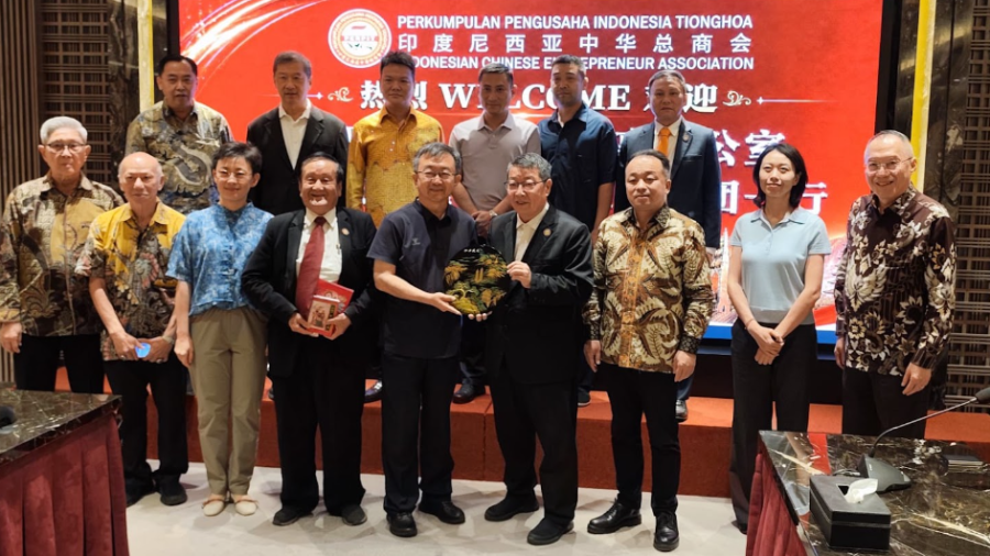 山西省外办董晓林主任率团拜访印尼中华总商会 加强合作