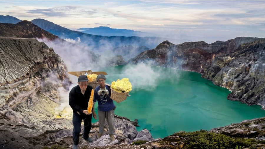 地狱与天堂的临界点——外南梦-任抹开区伊真火山口记实