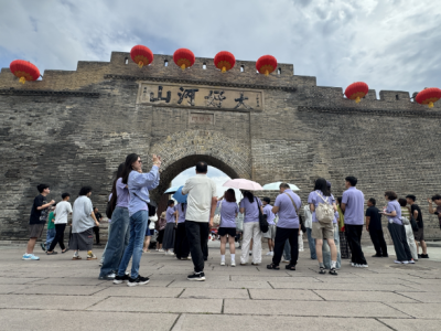 两岸传媒学子采风河北长城文化和冬奥遗产