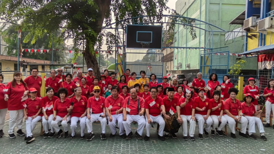 雅加达客属晨运团81周年国庆活动展示爱国情怀 团结精神