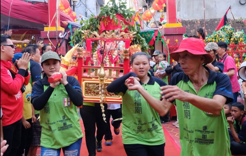 厚福庙文化巡游让三宝垄唐人街传统焕发生机