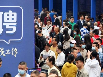 AI强势崛起　中失业率雪上加霜