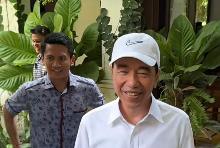 佐科威谈吉布兰弹劾：遵循宪法机制
